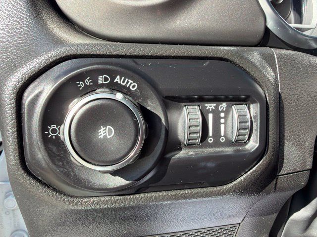Used 2022 Jeep Wrangler Sport AWD/4WD image 15