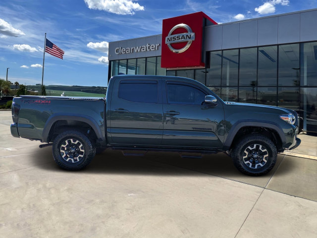 Used 2021 Toyota Tacoma TRD Off-Road w/ Technology Package AWD/4WD image 3