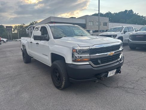 Used 2019 Chevrolet Silverado 1500 W/T w/ WT Convenience Package AWD/4WD image 13