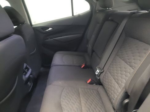 Used 2021 Chevrolet Equinox LT FWD image 18