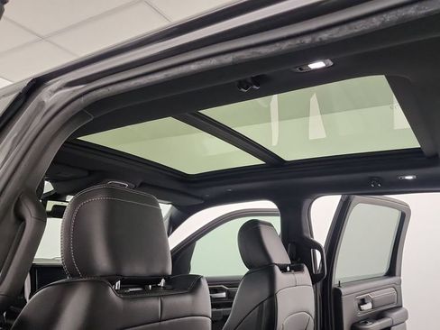 Used 2019 RAM 1500 Sport w/ Level 2 Equipment Group AWD/4WD image 17