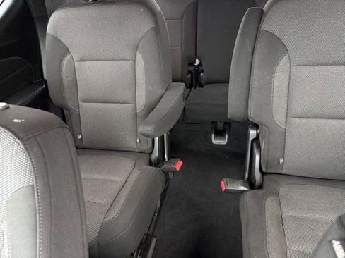 Used 2022 Chevrolet Traverse LT w/ LPO, Floor Liner Package image 31