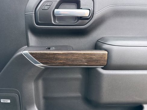 Used 2021 GMC Sierra 1500 Elevation image 18