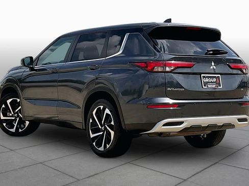 Used 2024 Mitsubishi Outlander SE AWD/4WD image 10