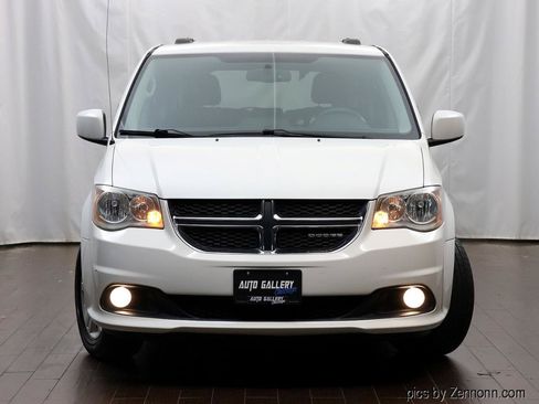 Used 2011 Dodge Grand Caravan Crew w/ Entertainment Group 1 FWD image 5