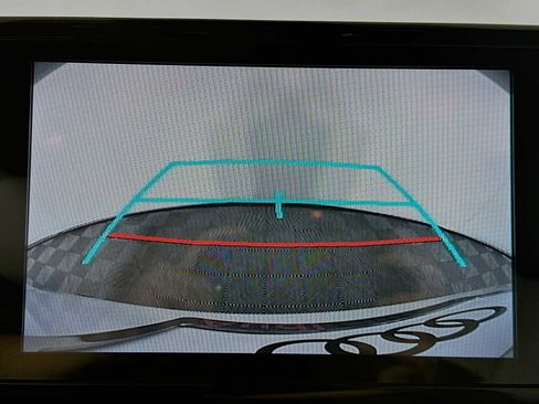 Used 2022 Toyota Sienna XSE FWD image 15