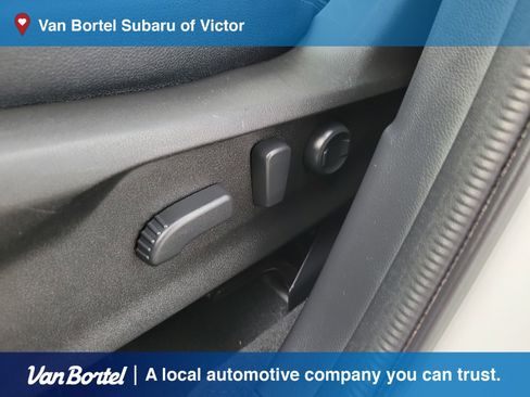 Used 2023 Subaru Forester Premium image 40