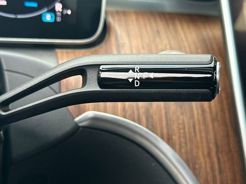 Used 2025 Mercedes-Benz C 300 4MATIC Sedan image 26