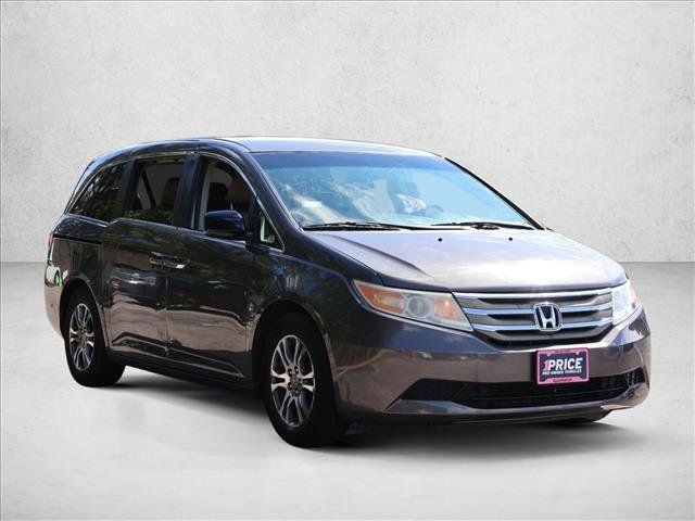 Used 2013 Honda Odyssey EX image 3
