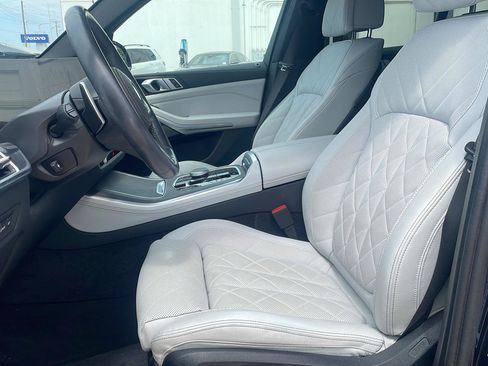Used 2025 BMW X5 sDrive40i w/ M Sport Package RWD image 5