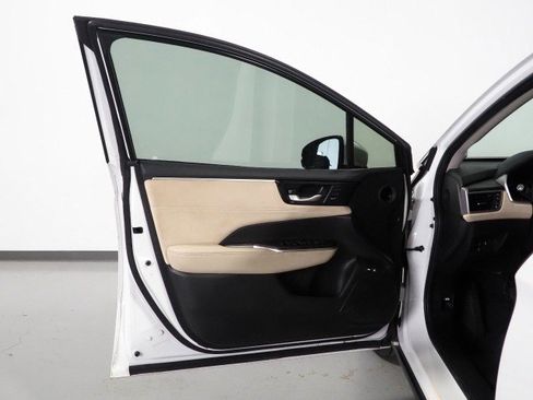 Used 2018 Honda Clarity Touring image 39