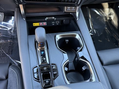 New 2026 Lexus RX 450h AWD image 24