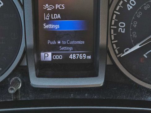 Used 2020 Toyota Tacoma TRD Off-Road AWD/4WD image 29