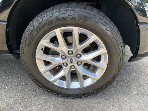 Used 2017 Ford Expedition Limited w/ Equipment Group 301A image 28