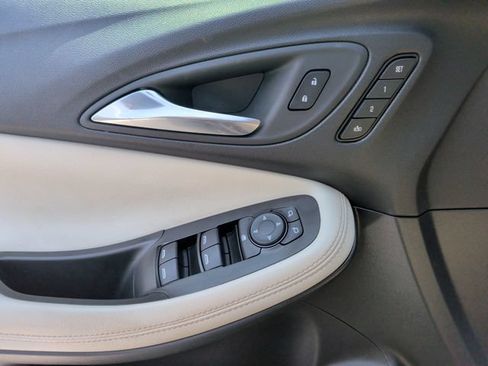 Used 2024 Buick Encore GX Avenir w/ Avenir Convenience Package FWD image 14