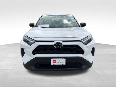 Certified 2023 Toyota RAV4 LE AWD/4WD image 17
