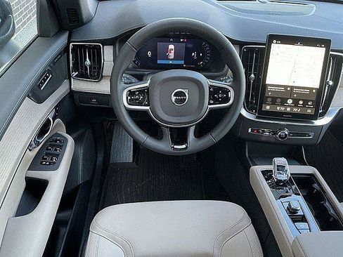 New 2026 Volvo XC90 B6 Plus w/ Protection Package Premier AWD/4WD image 5