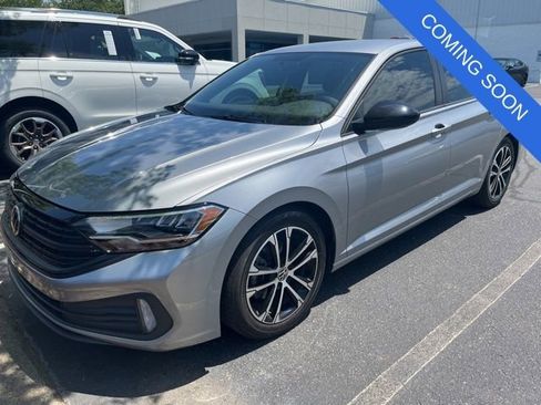 Used 2022 Volkswagen Jetta Sport FWD image 1
