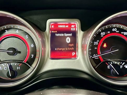 Used 2014 Dodge Journey R/T w/ Flexible Seating Group image 22