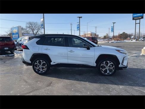 Used 2025 Toyota RAV4 XSE w/ Premium Package image 9