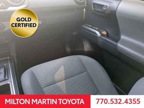 Certified 2022 Toyota Tacoma SR5 image 16
