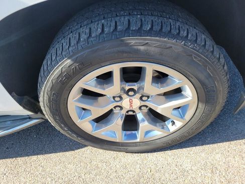 Used 2020 GMC Yukon SLT w/ Open Road Package image 8