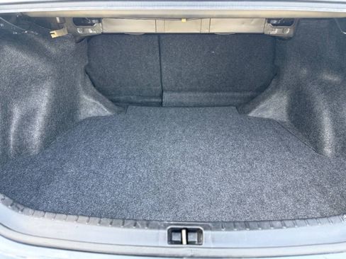 Used 2019 Toyota Corolla LE FWD image 16