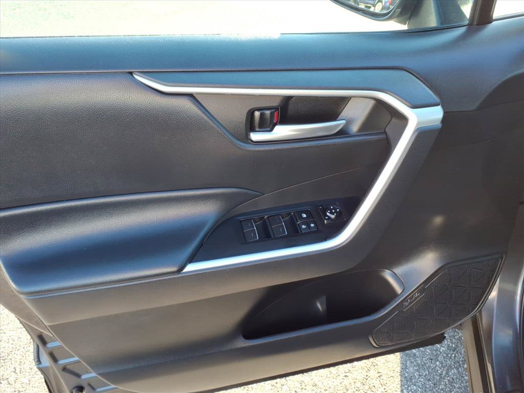 Used 2023 Toyota RAV4 XLE w/ Convenience Package AWD/4WD image 23
