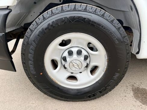 Used 2019 Chevrolet Express 2500 w/ Driver Convenience Package image 15