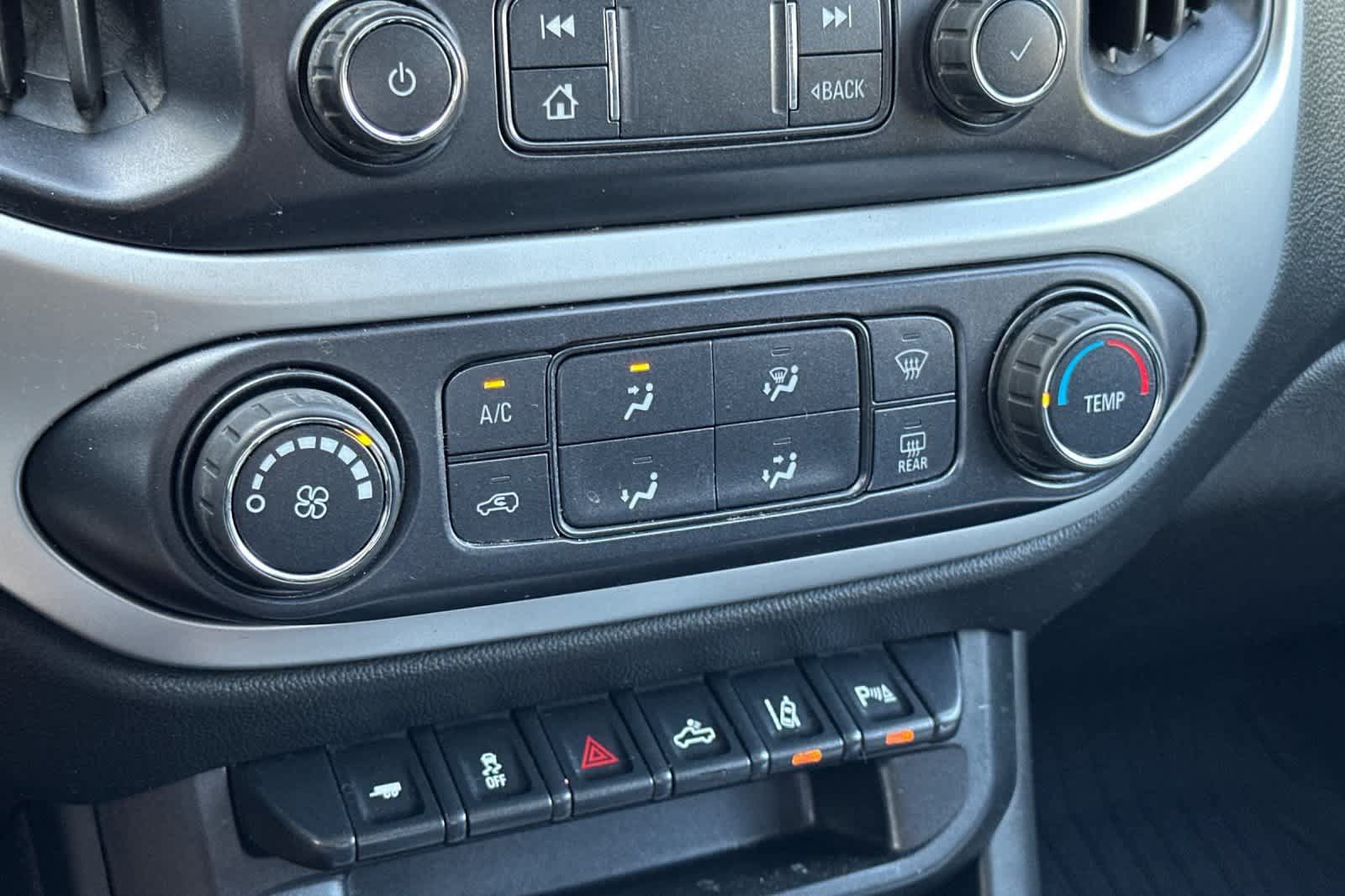 Used 2020 Chevrolet Colorado LT w/ Safety Package RWD image 21