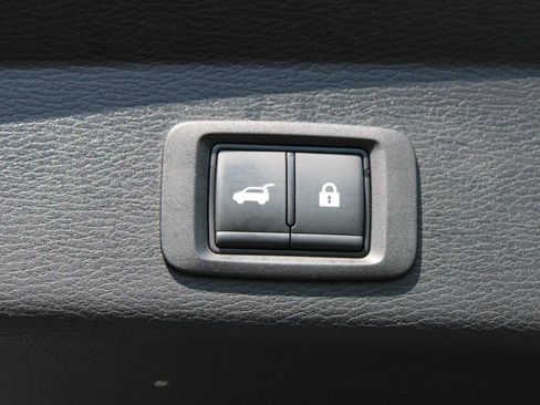 Used 2024 Mitsubishi Outlander SEL AWD/4WD image 16