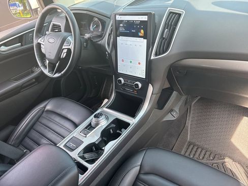 Used 2024 Ford Edge SEL AWD/4WD image 29