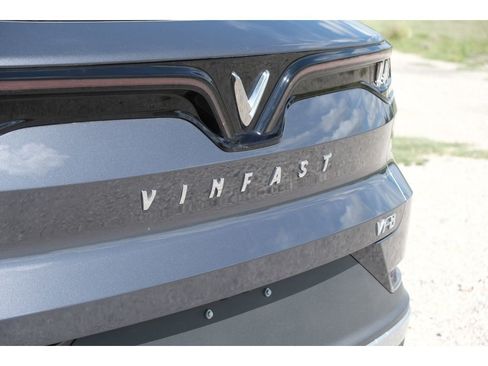 Used 2023 VinFast VF 8 Eco AWD/4WD image 33