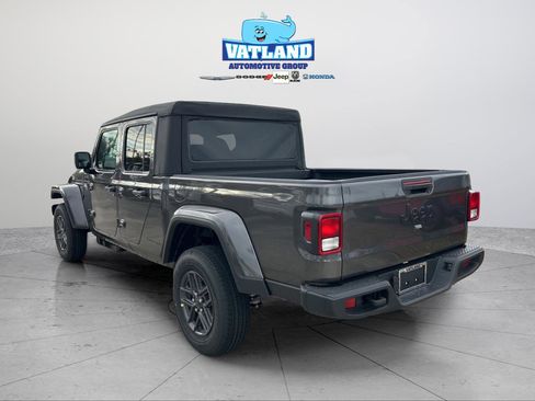 New 2026 Jeep Gladiator Sport image 3