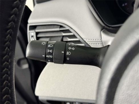 Used 2023 Subaru Legacy Premium image 21