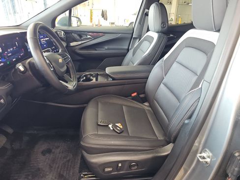Used 2024 Chevrolet Blazer EV LT AWD/4WD image 7