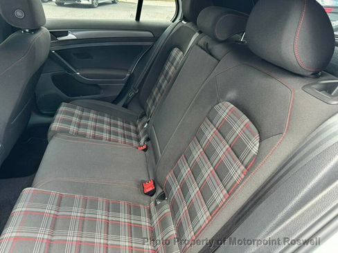 Used 2018 Volkswagen GTI SE image 6