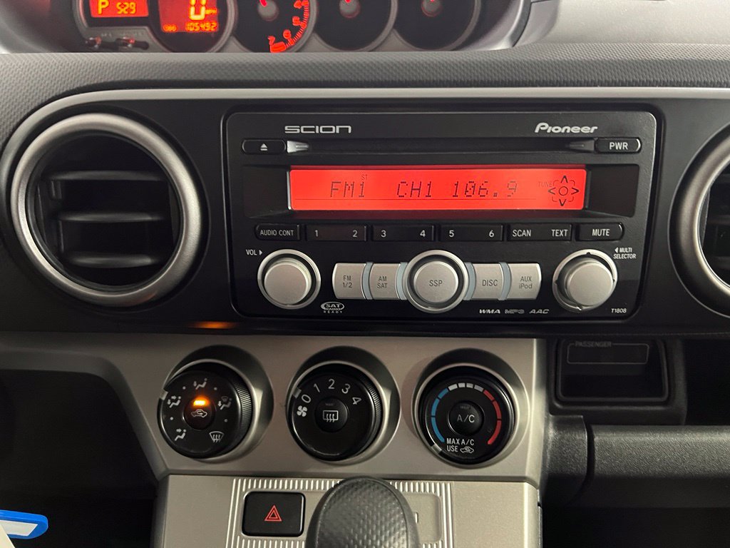 Used 2008 Scion xB FWD image 27