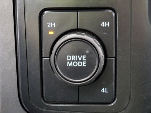 Used 2021 Ford F150 XLT AWD/4WD image 26