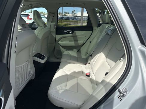 New 2026 Volvo XC60 B5 Ultra w/ Climate Package image 17