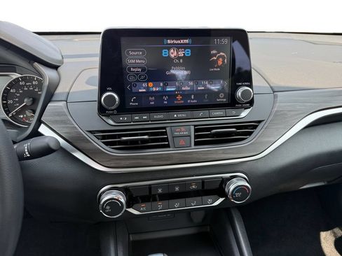 New 2026 Nissan Altima 2.5 SV FWD image 11
