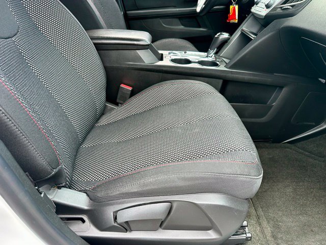 Used 2017 Chevrolet Equinox LT w/ Convenience Package FWD image 23