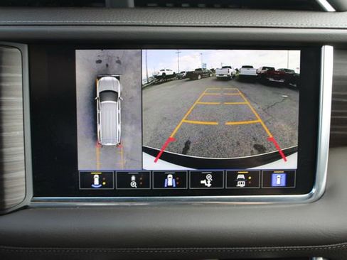 Used 2022 GMC Yukon XL Denali AWD/4WD image 27