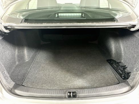 Used 2025 Toyota Corolla LE FWD image 27