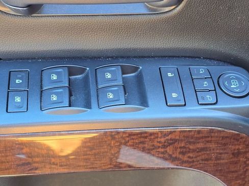 Used 2017 GMC Sierra 1500 SLT image 24