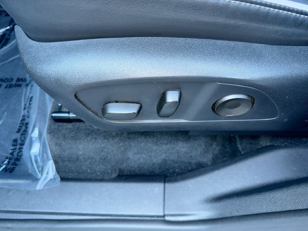 Used 2025 Buick Enclave Sport Touring FWD image 14