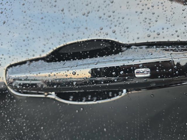 New 2026 Chevrolet Traverse RS FWD image 11