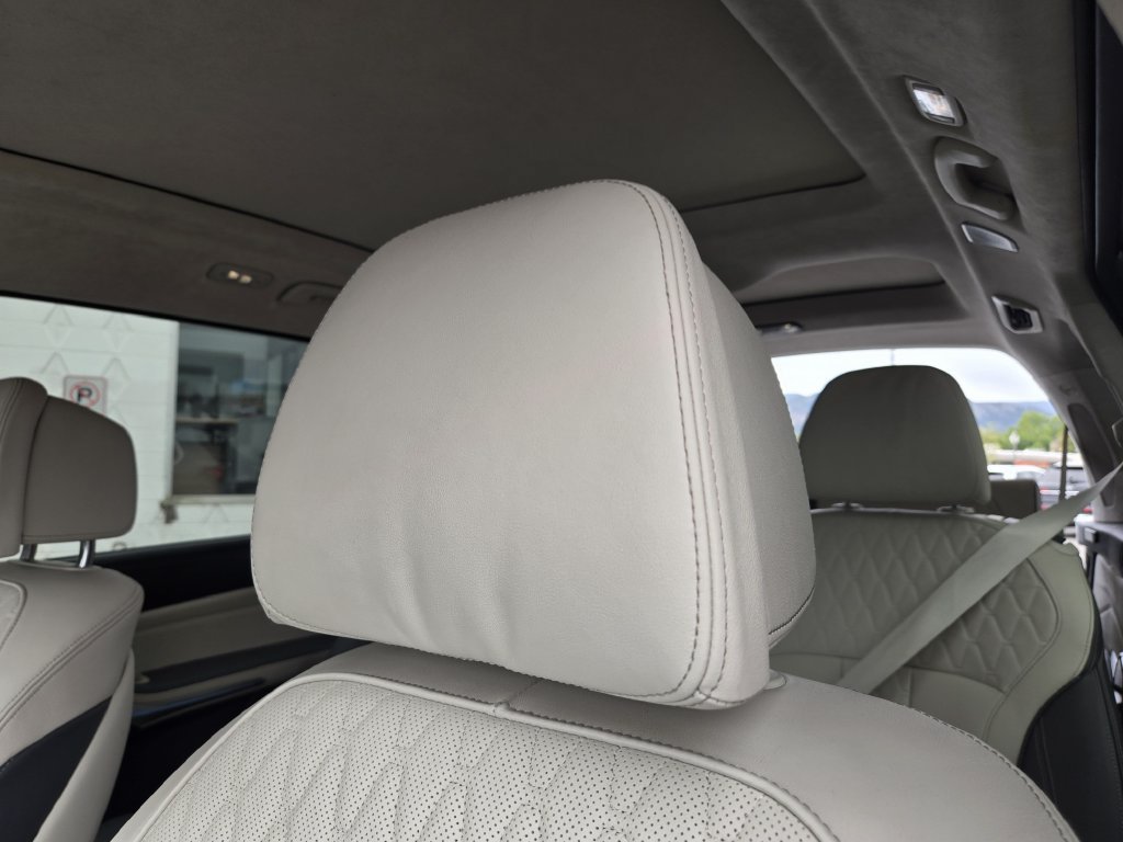 Used 2024 BMW X7 xDrive40i w/ Executive Package AWD/4WD image 16