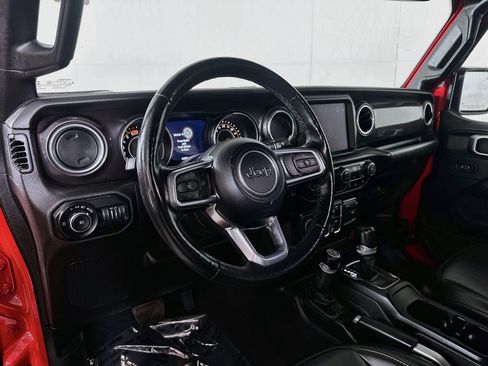 Used 2021 Jeep Wrangler Unlimited Sahara AWD/4WD image 9