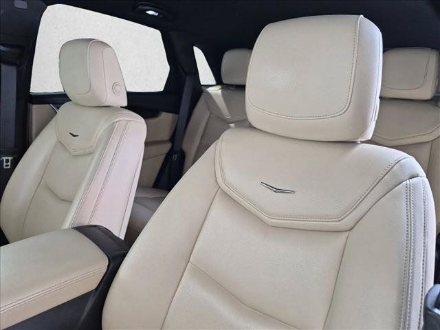 Used 2017 Cadillac XT5 FWD image 12